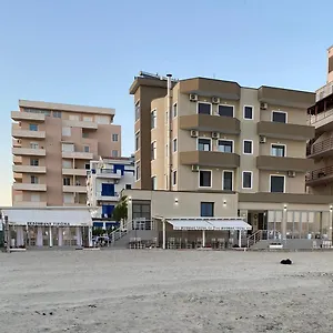 Szálloda Tirona
